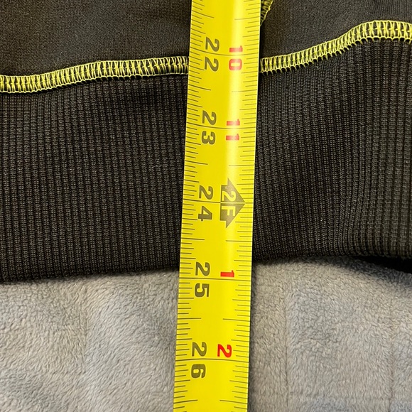 Nike Therma-Fit Hoodie, Hooded Sweatshirt, Jacket, Olive Green, Size M - Picture 9 of 9